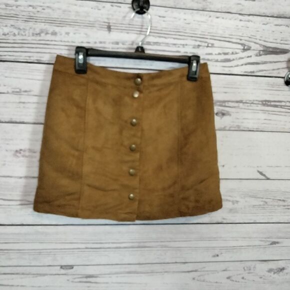 "Loft & Old Navy" woman skirts - Picture 10 of 13